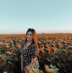 Meet your Posher, Araceli